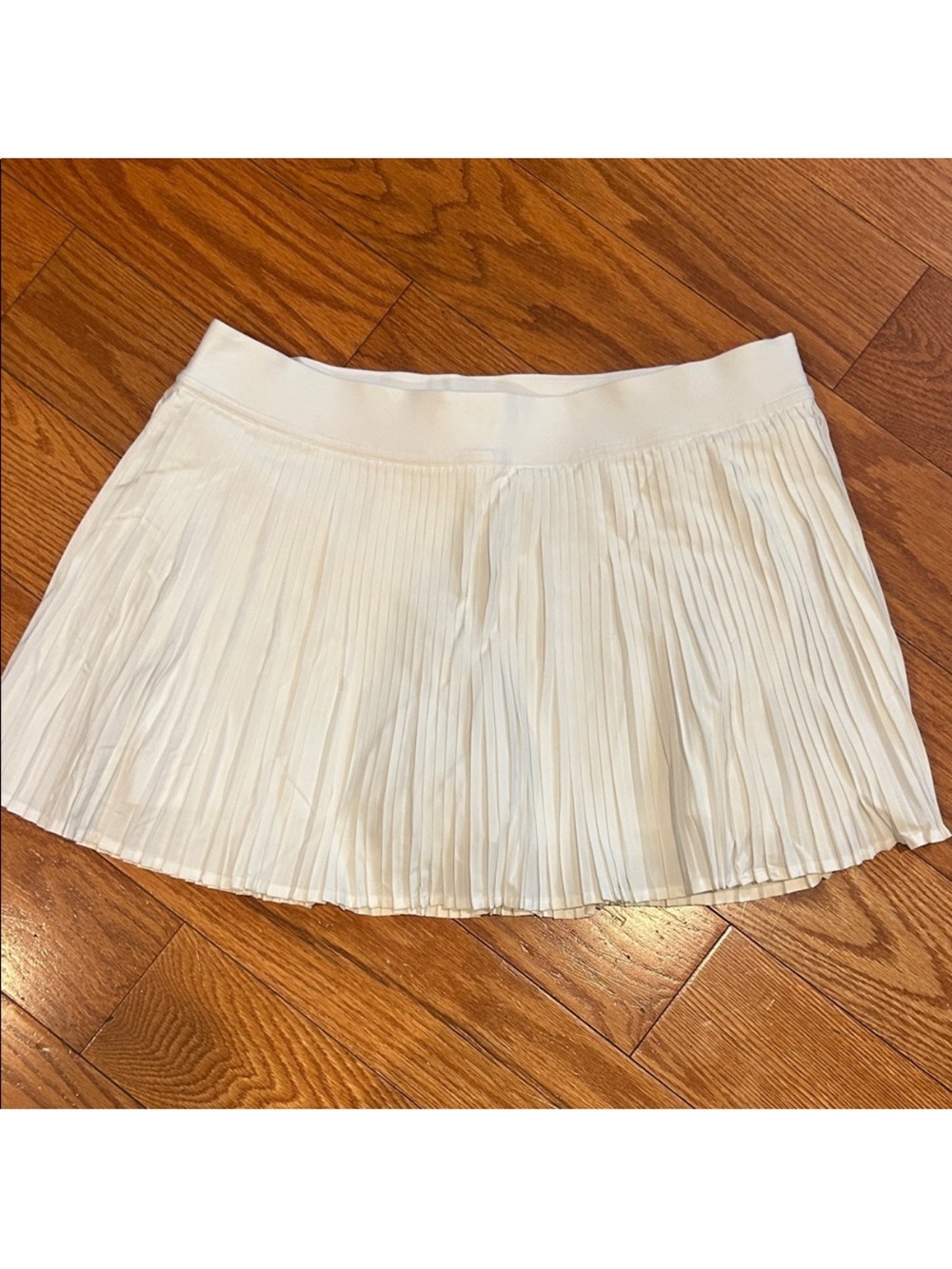 Lululemon Varsity High-Rise Pleated Tennis Skirt - Size 12 - Picture 2 of 6